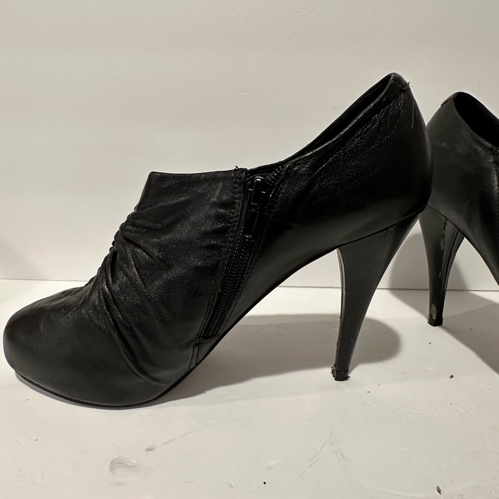 Steve Madden - Picture 8 of 12